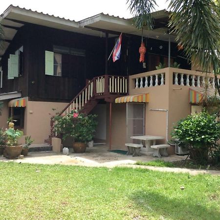 Orchid Guest House Трат Екстериор снимка
