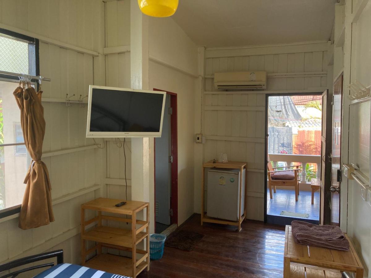 Orchid Guest House Трат Екстериор снимка