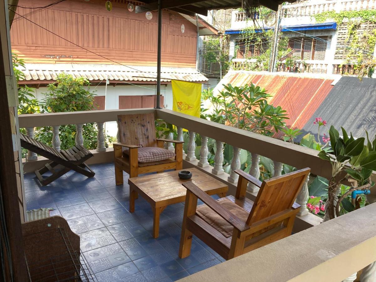Orchid Guest House Трат Екстериор снимка