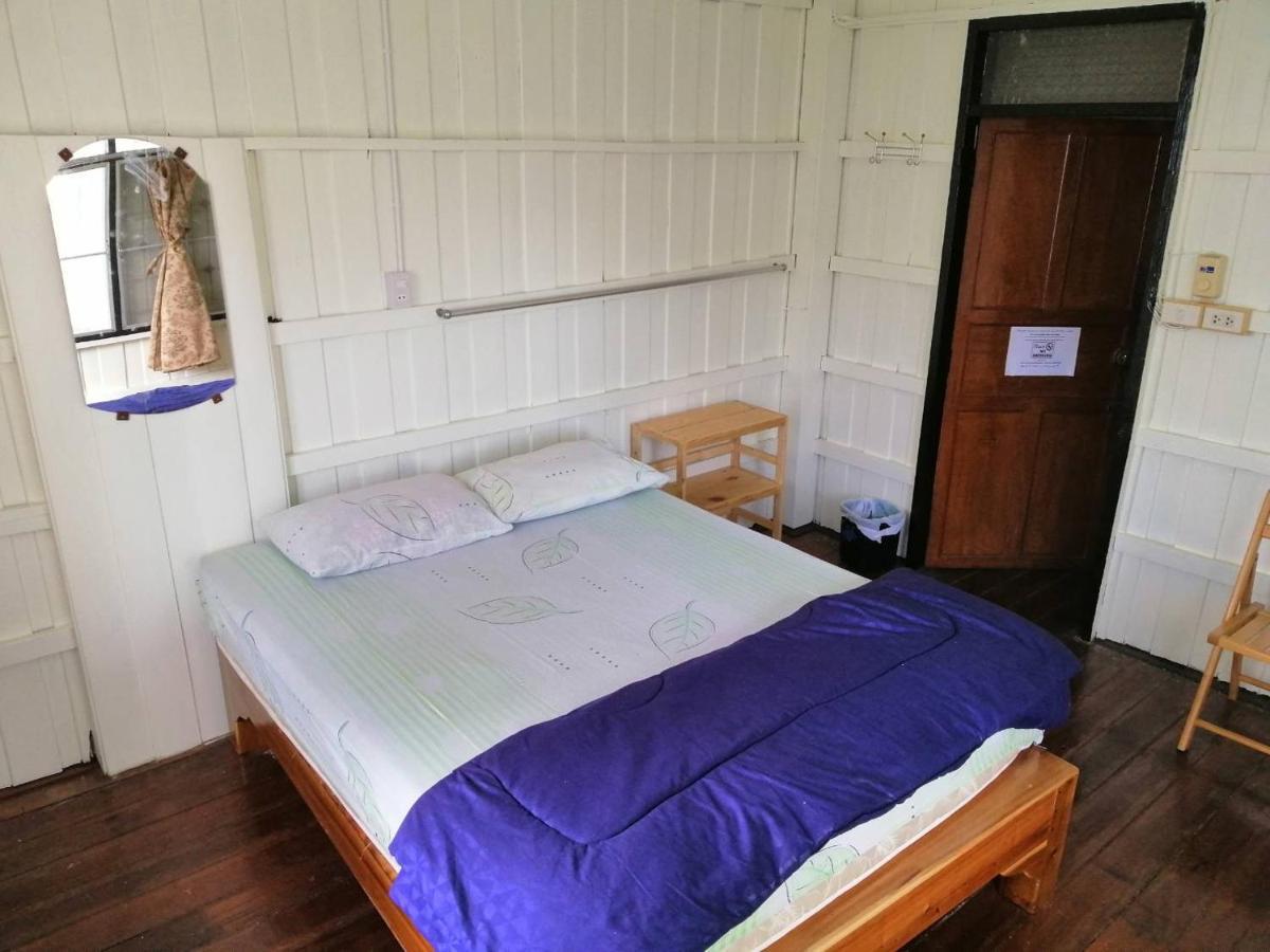 Orchid Guest House Трат Екстериор снимка
