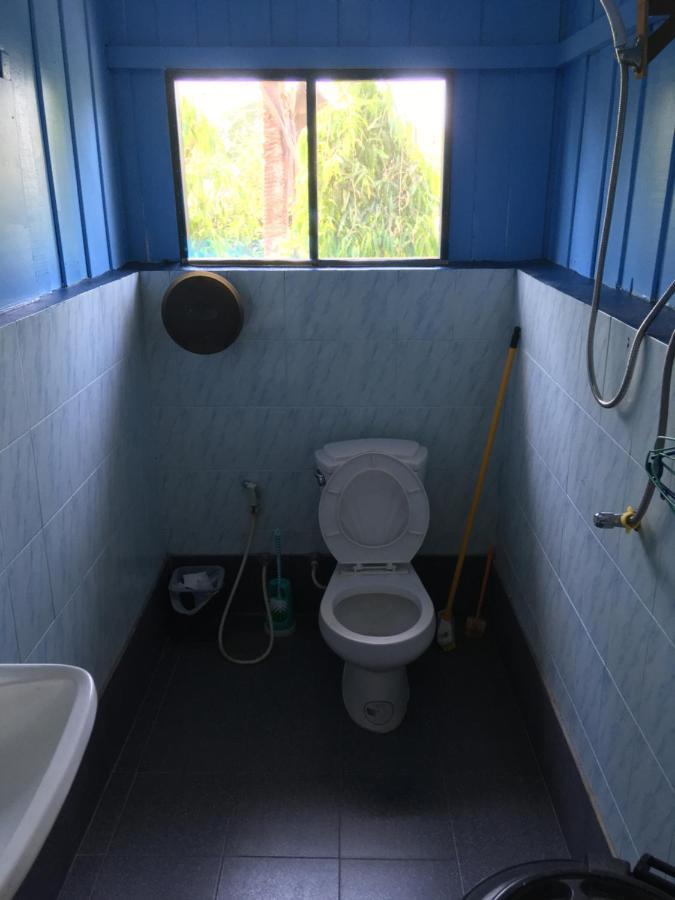 Orchid Guest House Трат Екстериор снимка